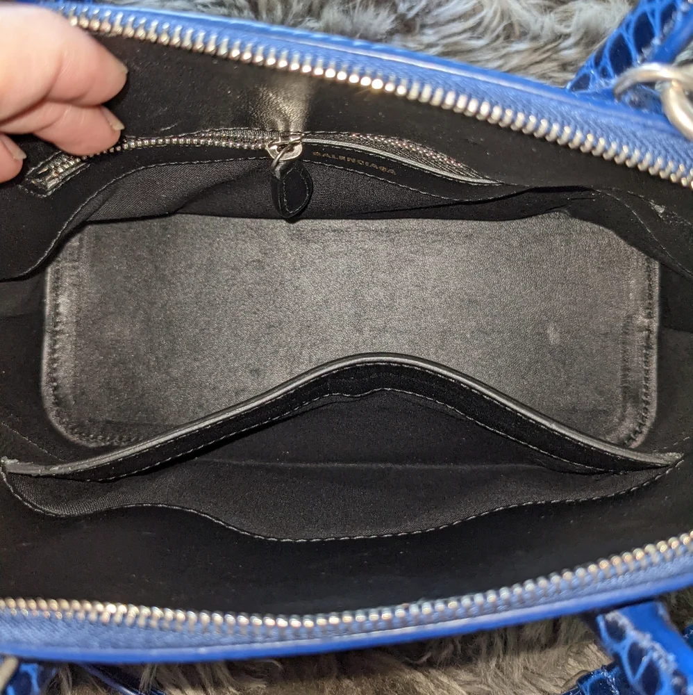 🛍️SOLD🛍️ Balenciaga Small Ville in Blue Croc embossed. - Picture 14 of 14